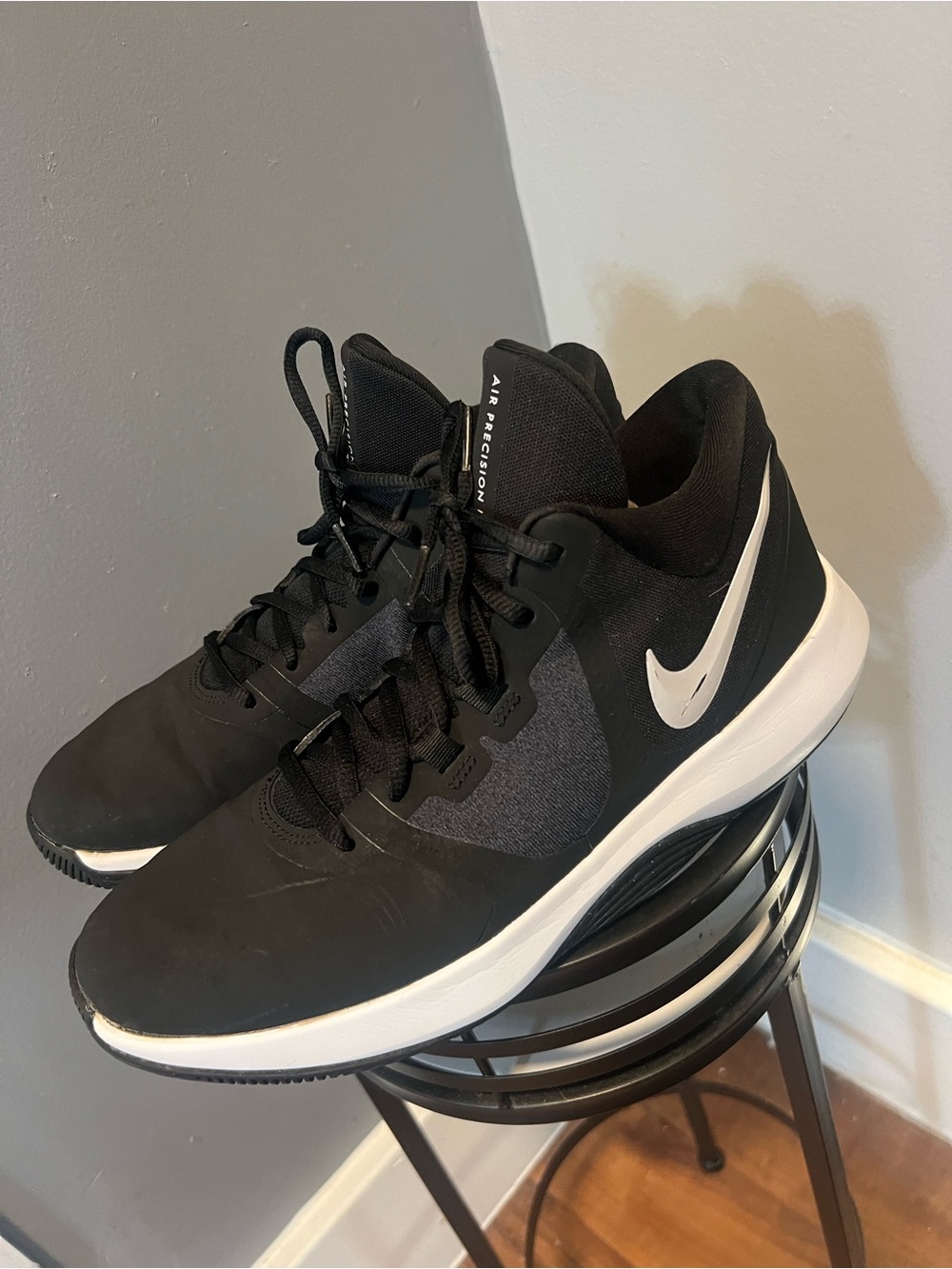Nike Air Precision Men’s Black/White Basketball Shoes size 10